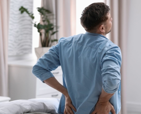 middle back pain after car accident